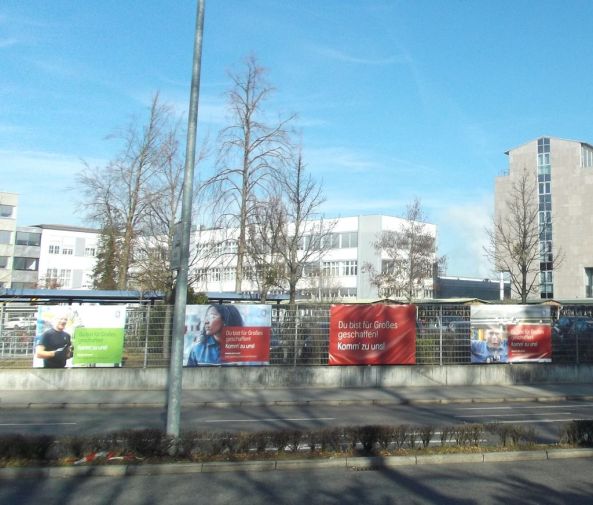 rolls royce in DE 1024.jpg